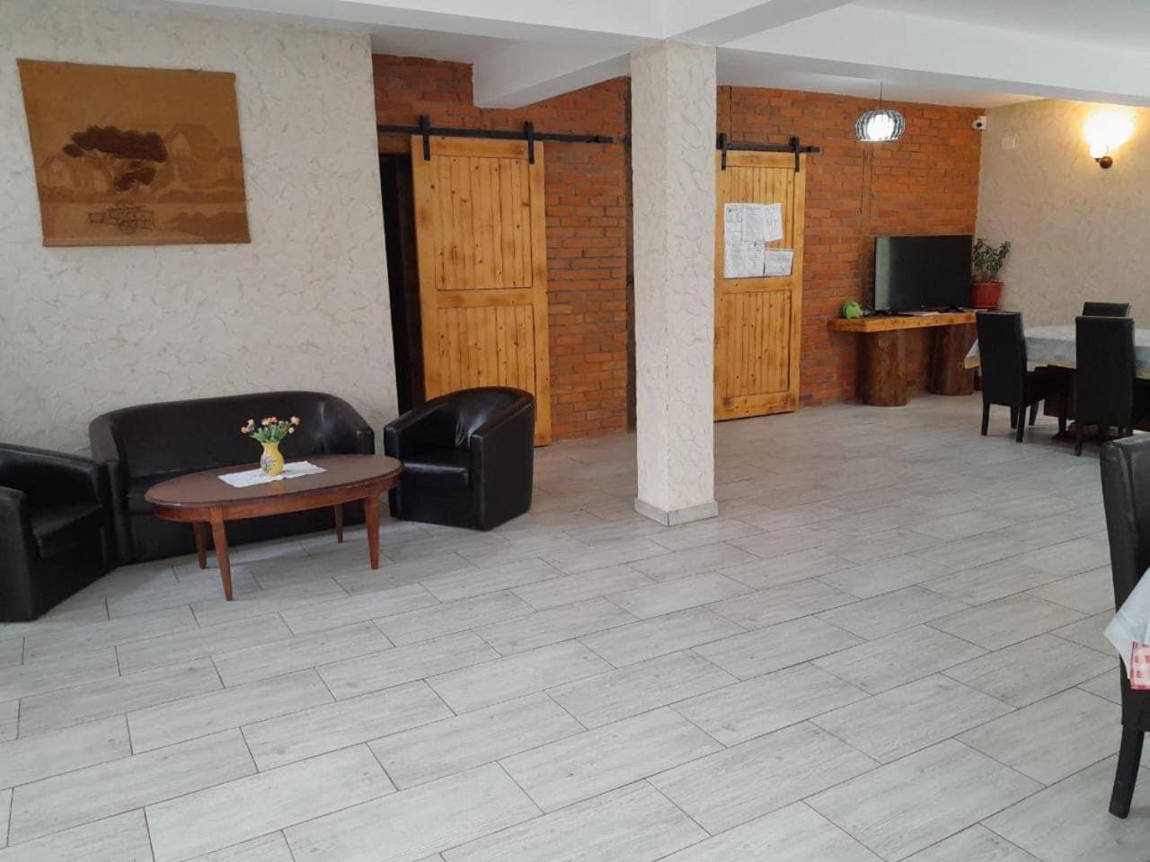 Готель Casa Maria Moieciu C Моєчу-де-Сус Екстер'єр фото
