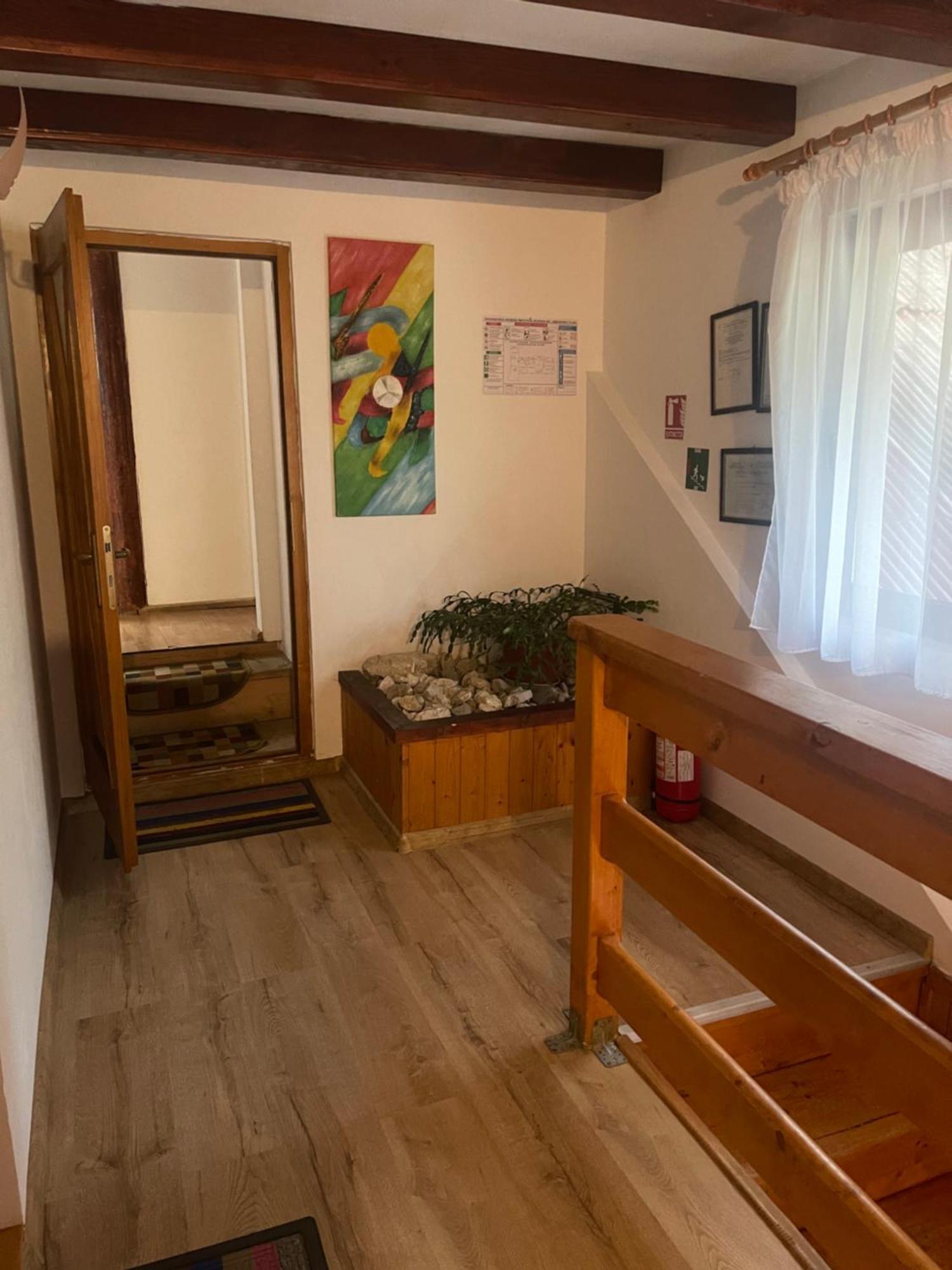 Готель Casa Maria Moieciu C Моєчу-де-Сус Екстер'єр фото
